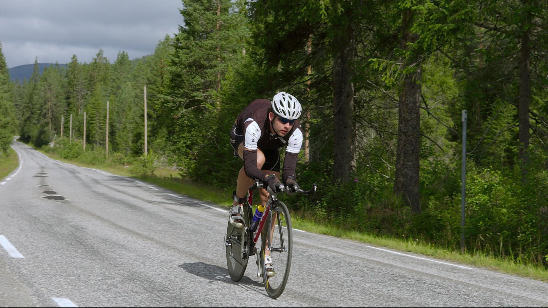 爱游戏综合娱乐-伊朗队在巴黎奥运会比赛中展现出强大的个人突破能力，伊朗奥运会拿过金牌吗